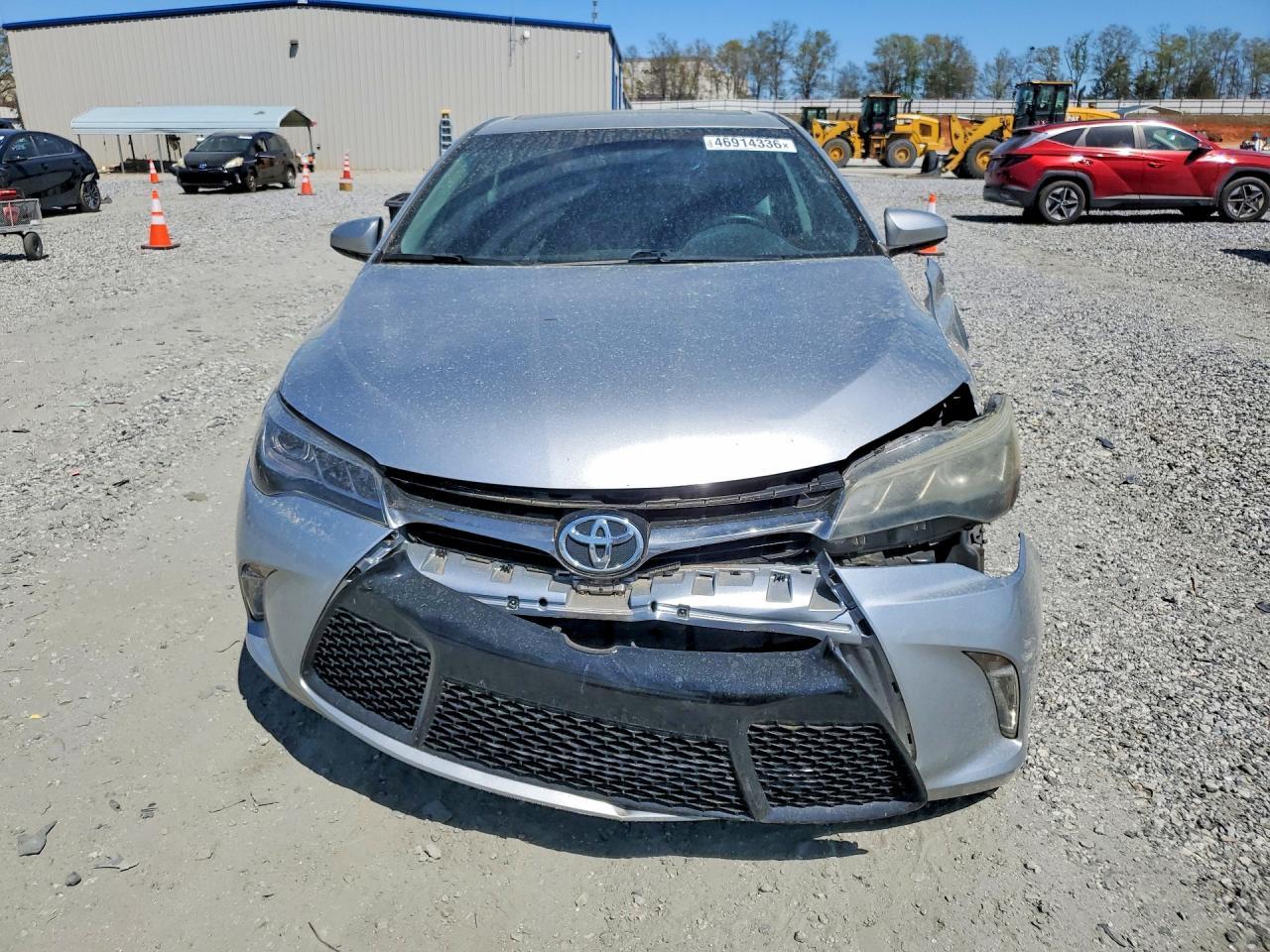 2015 TOYOTA CAMRY