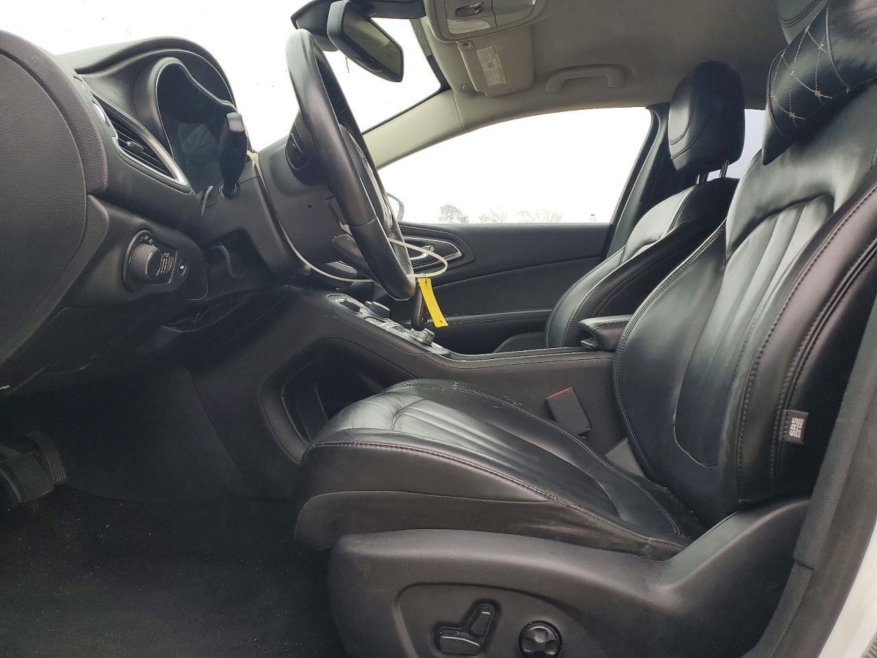 2017 CHRYSLER 200