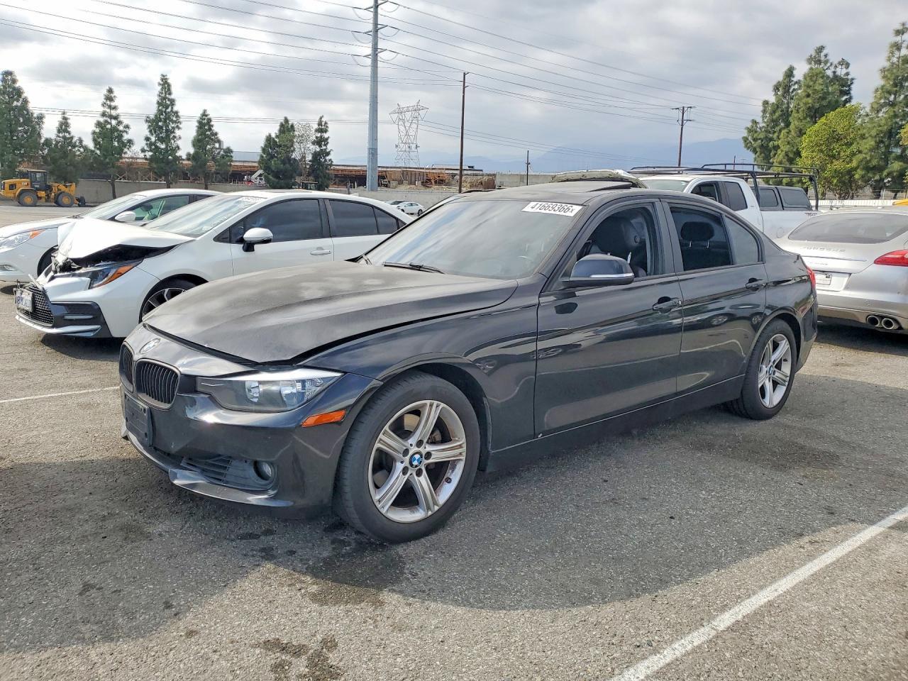 2013 BMW 3 SERIES