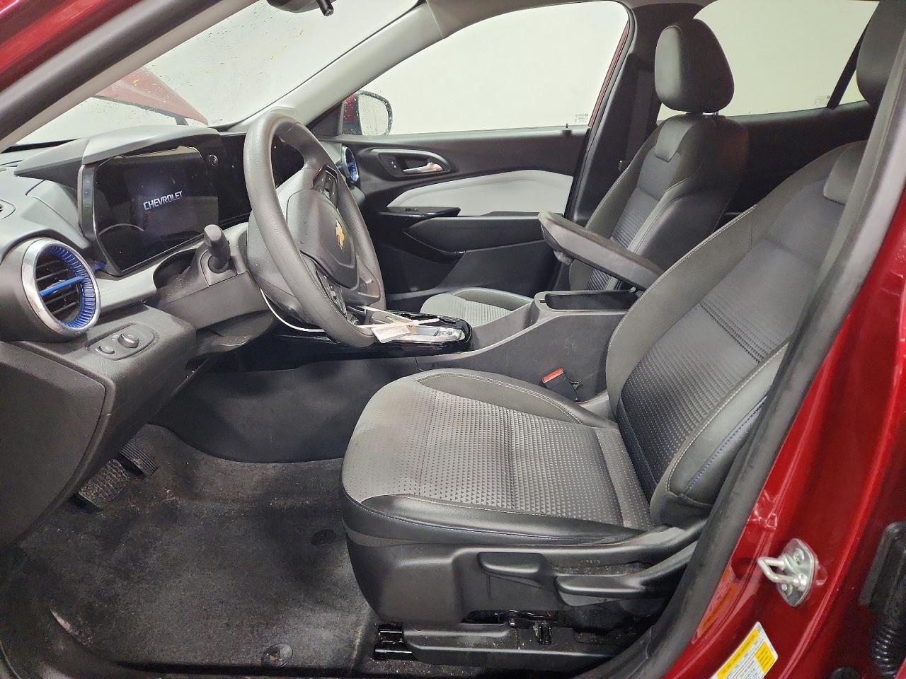 2025 CHEVROLET TRAX