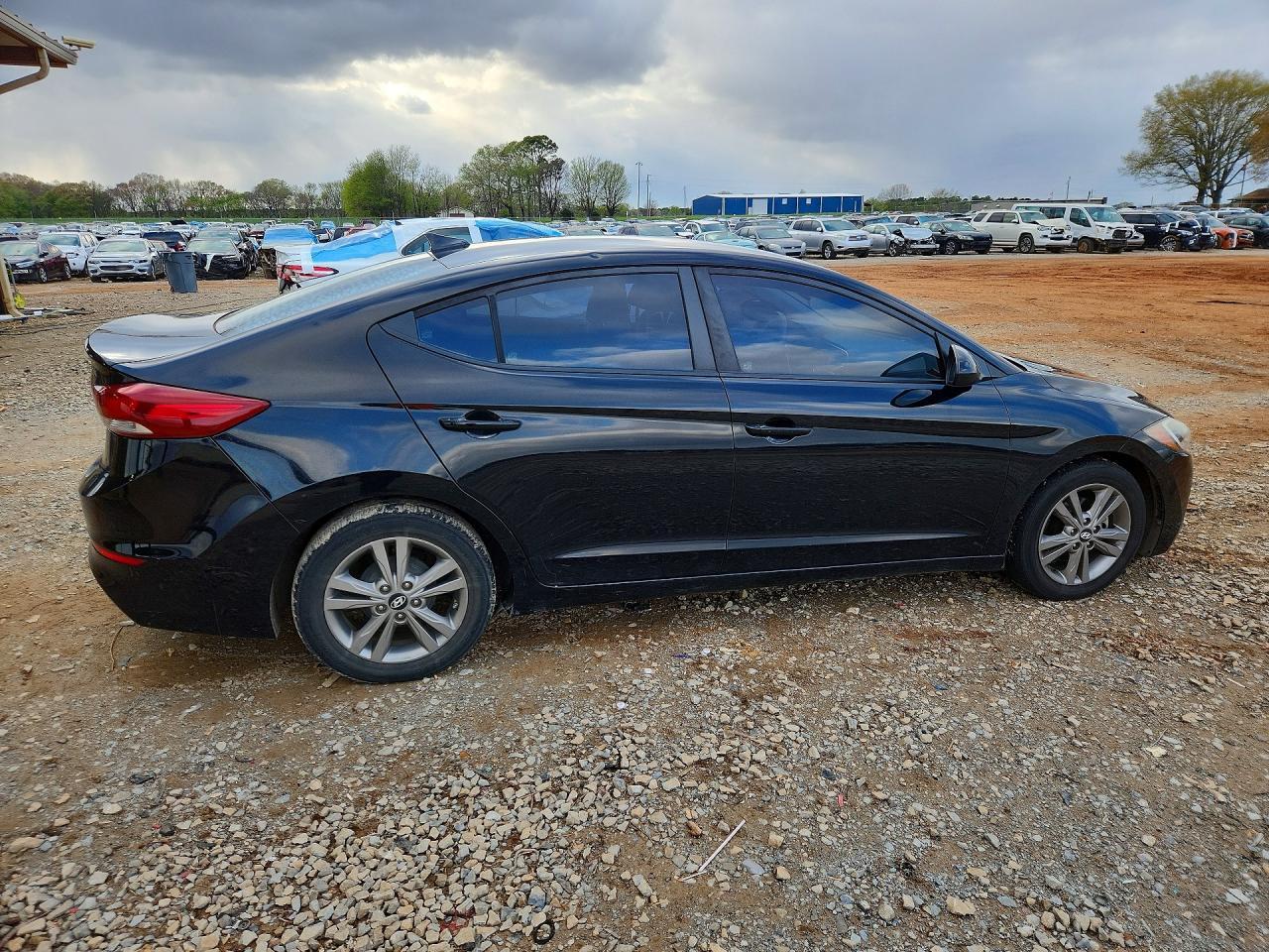 2017 HYUNDAI ELANTRA