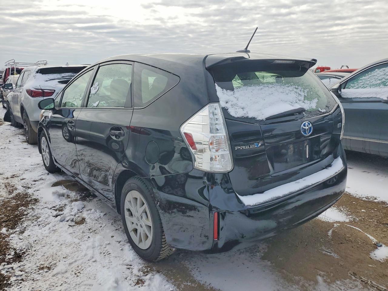 2013 TOYOTA PRIUS V