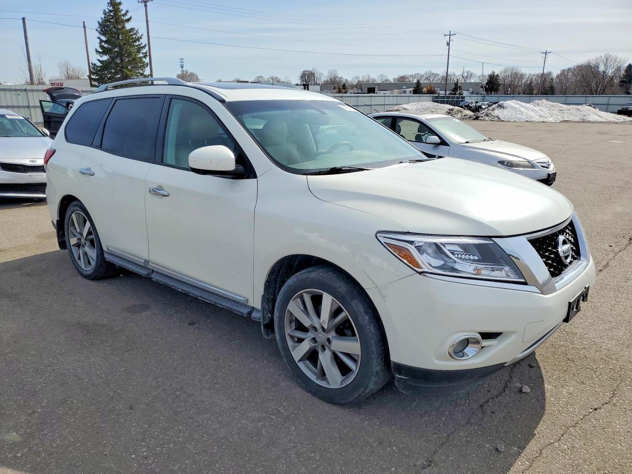2015 NISSAN PATHFINDER