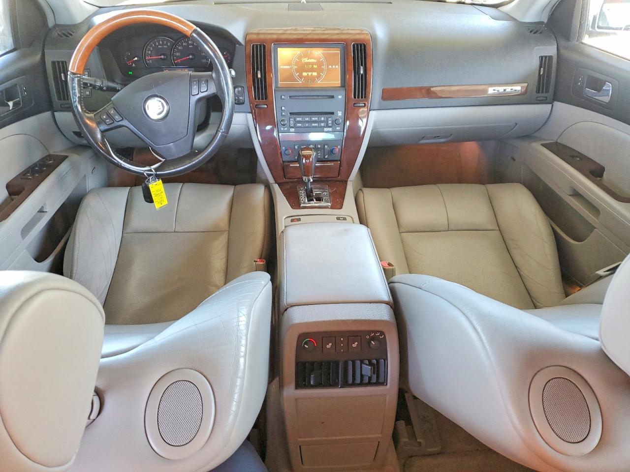 2005 CADILLAC STS