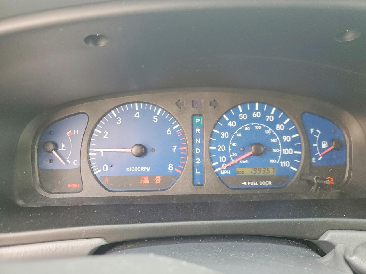 2001 TOYOTA SIENNA