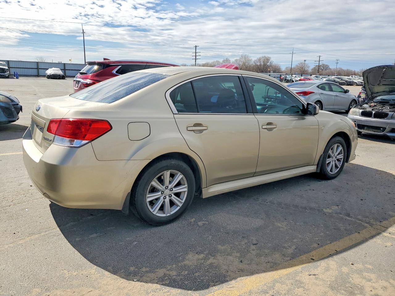 2010 SUBARU Legacy