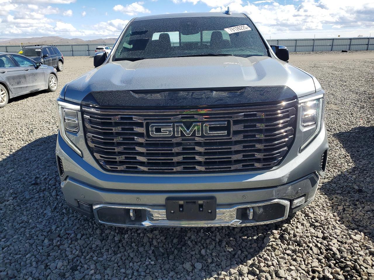 2025 GMC Sierra