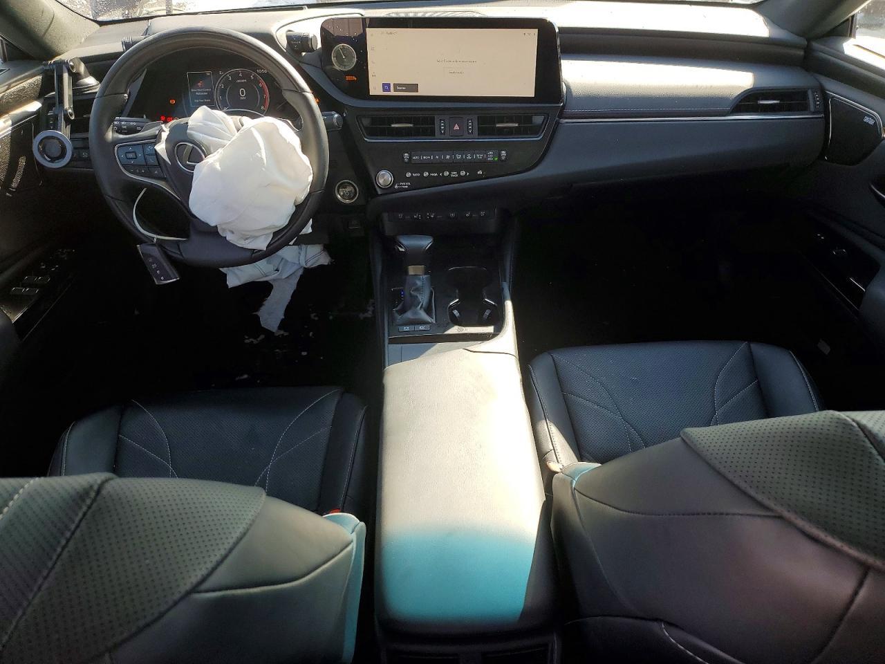 2023 LEXUS ES 300H