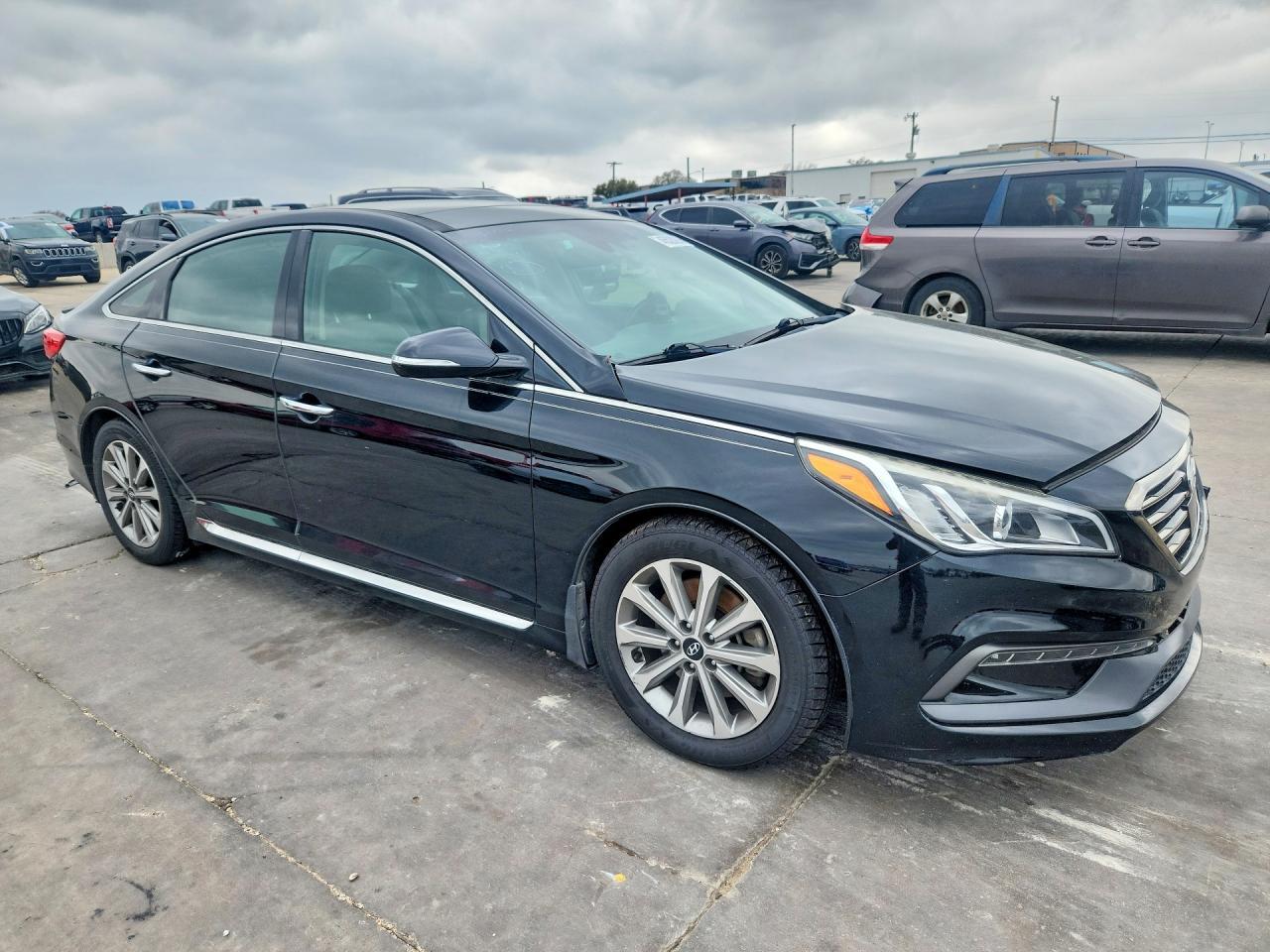 2016 HYUNDAI SONATA