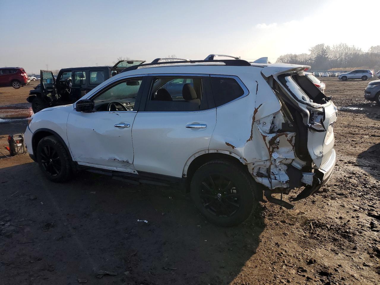2017 NISSAN ROGUE