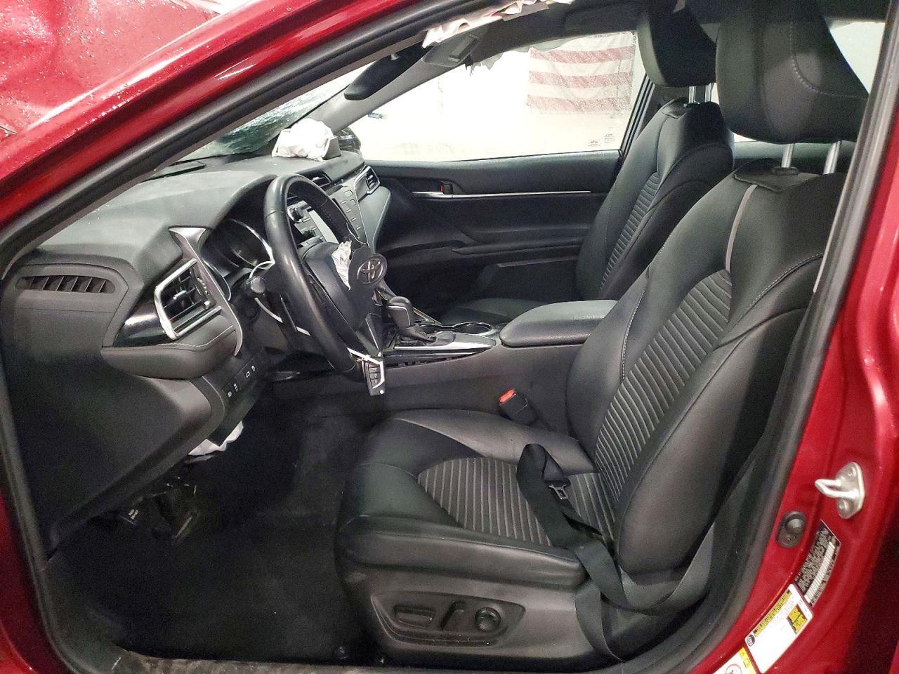 2018 TOYOTA CAMRY