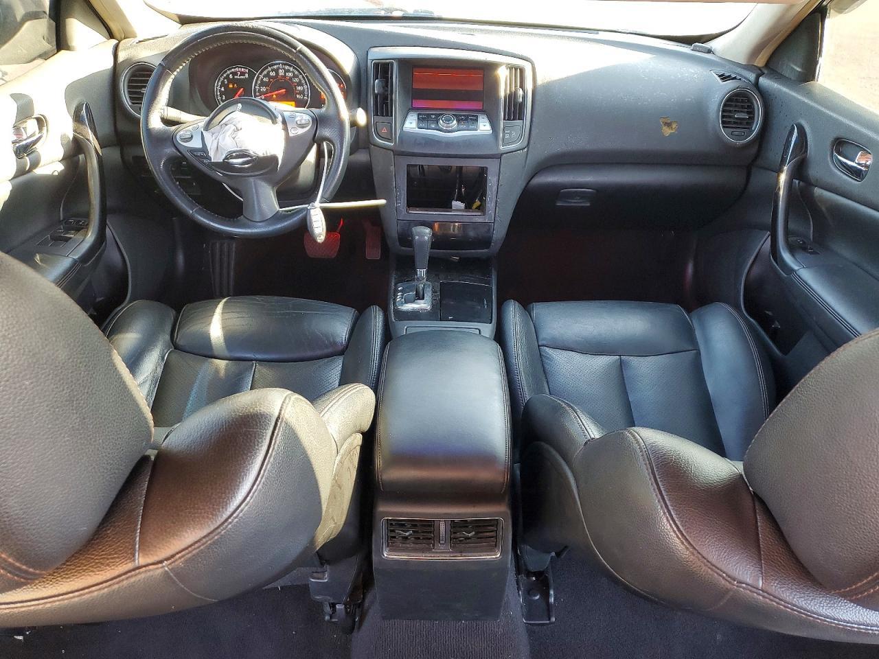 2010 NISSAN Maxima