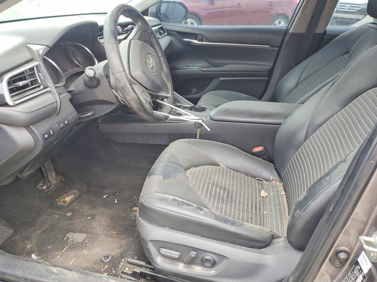 2018 TOYOTA CAMRY