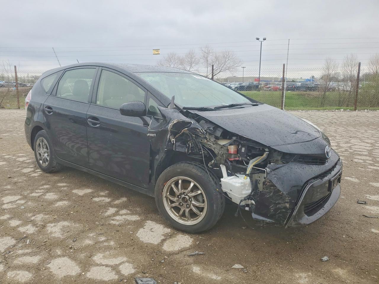 2017 TOYOTA PRIUS V