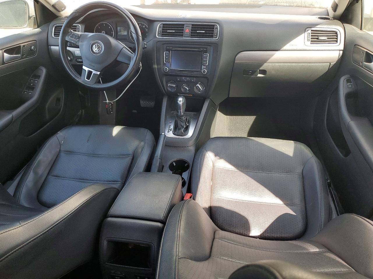 2014 VOLKSWAGEN JETTA