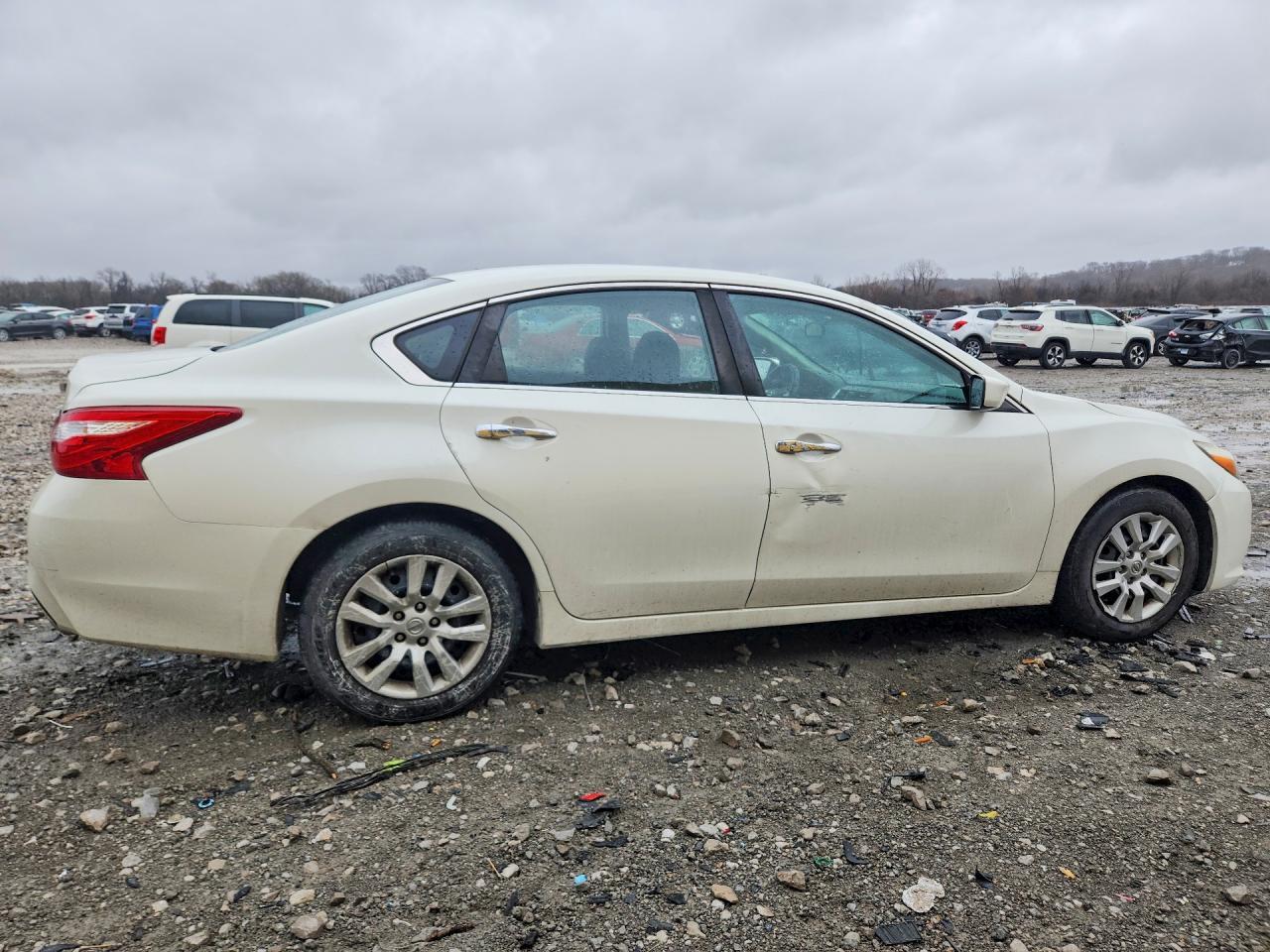 2016 NISSAN ALTIMA