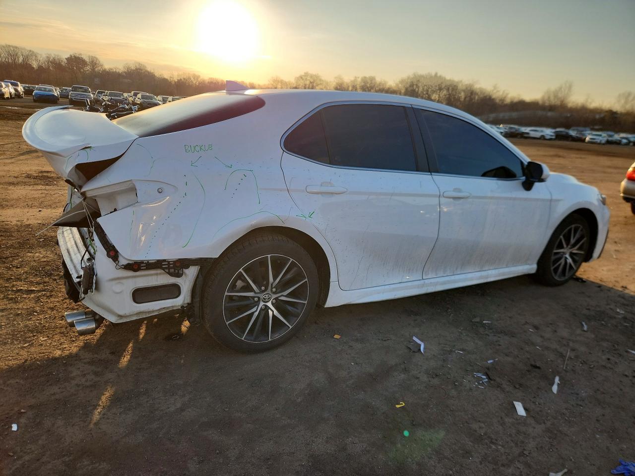 2024 TOYOTA CAMRY