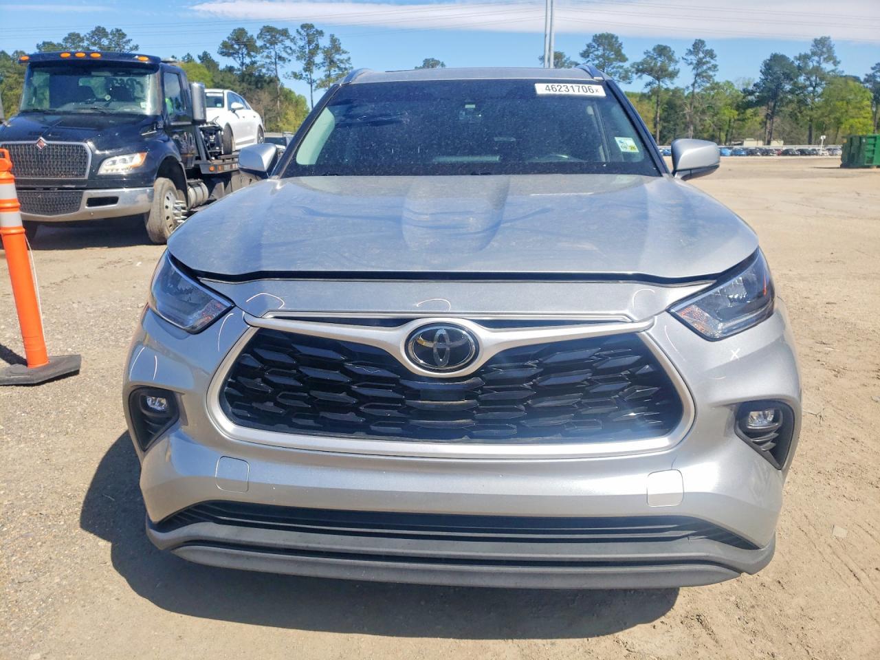 2020 TOYOTA HIGHLANDER