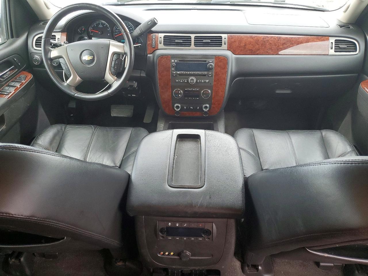 2014 CHEVROLET Suburban