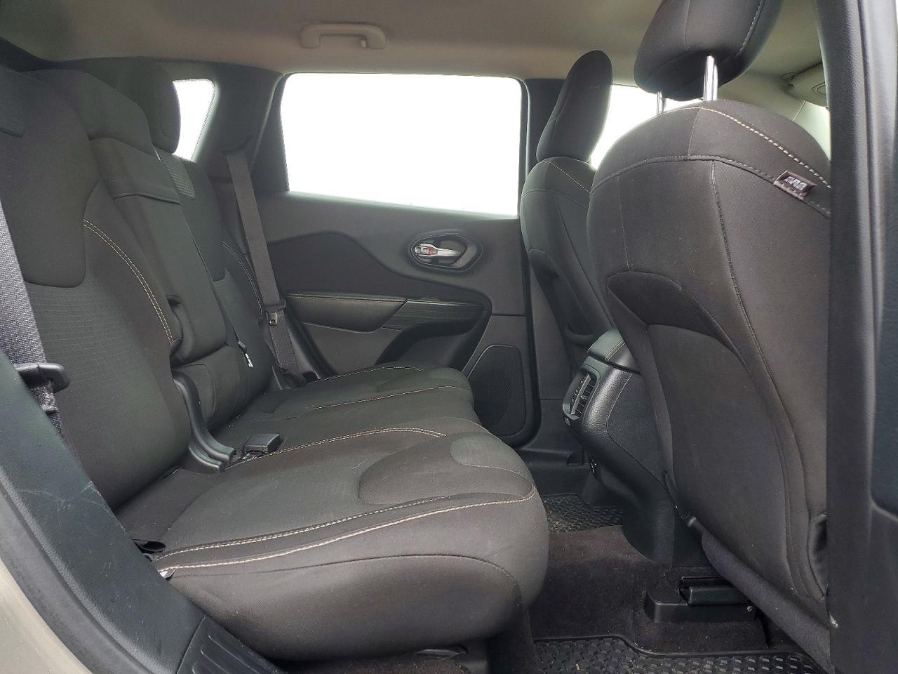 2016 JEEP CHEROKEE