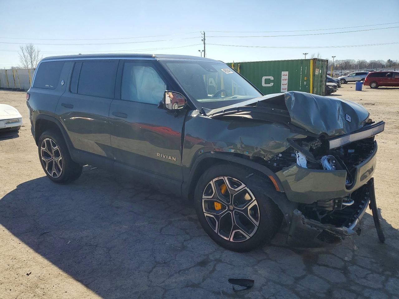 2023 RIVIAN R1s