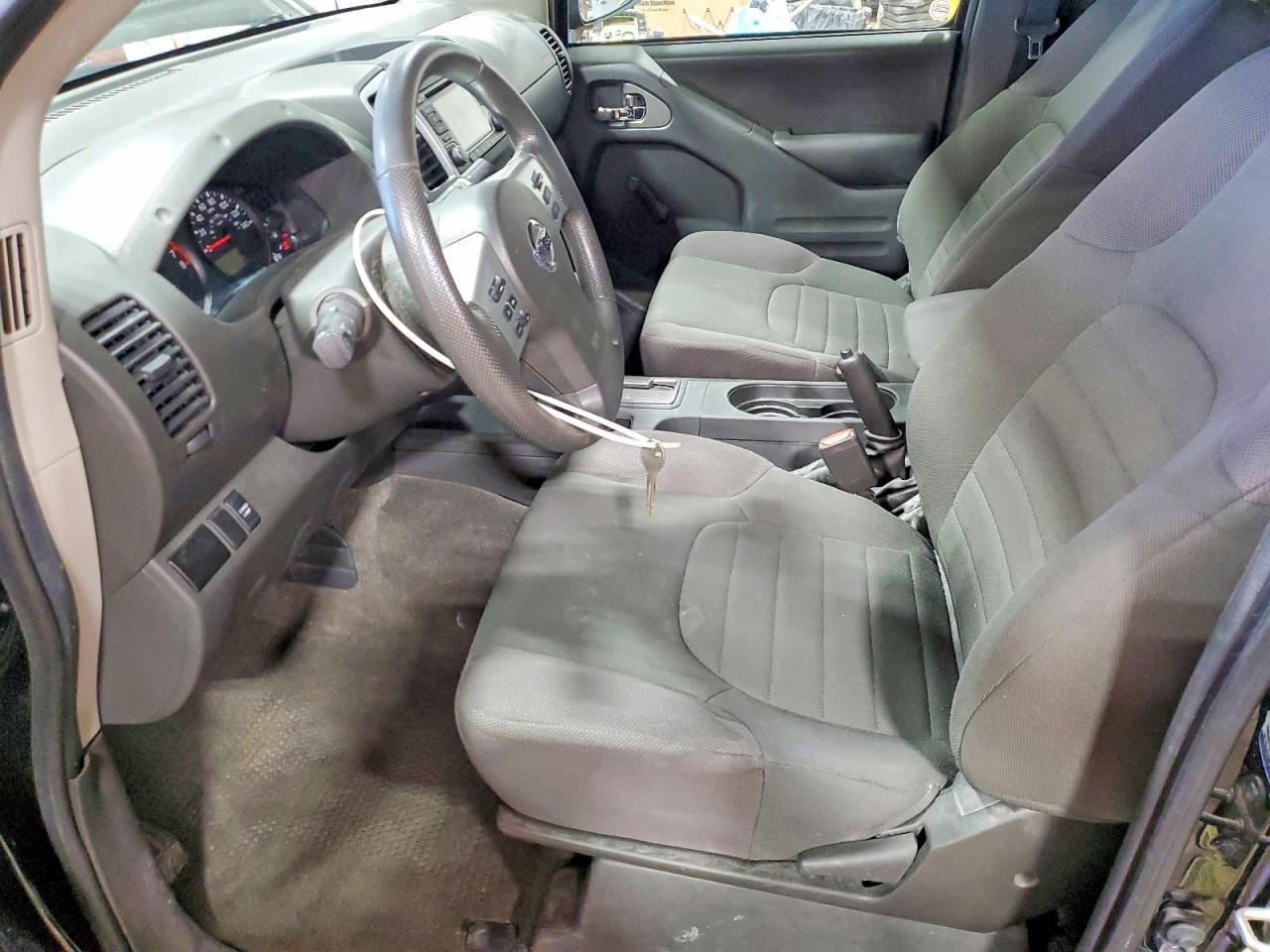 2017 NISSAN Frontier