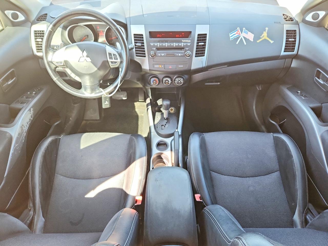 2008 MITSUBISHI outlander