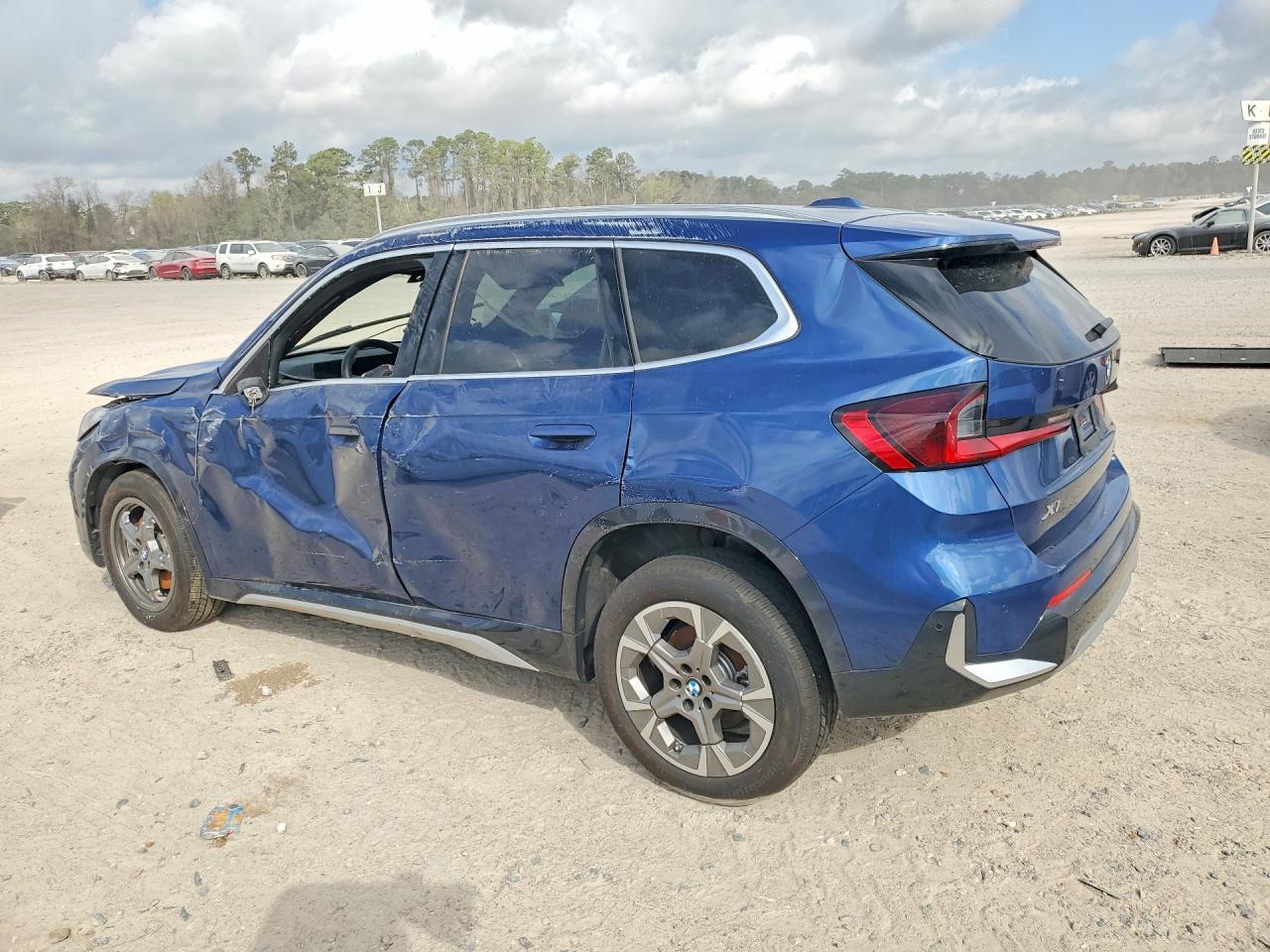 2025 BMW X1