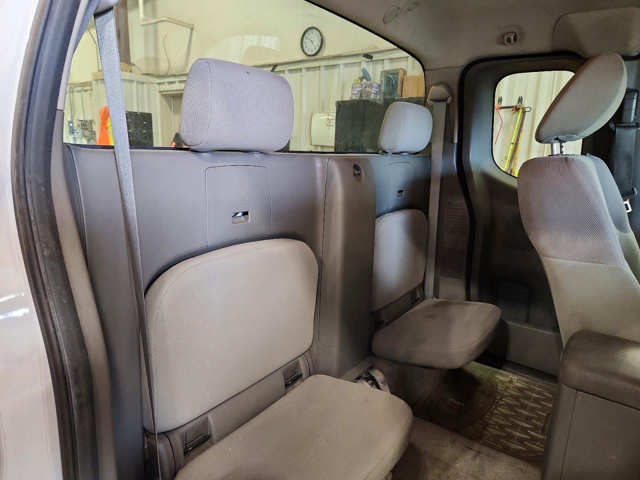 2012 NISSAN Frontier