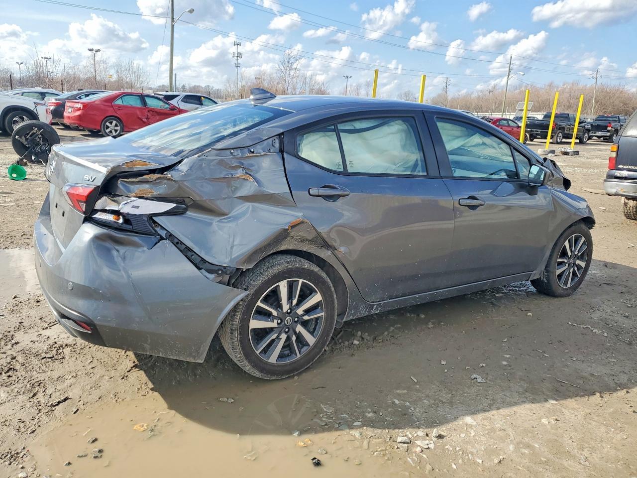2022 NISSAN VERSA