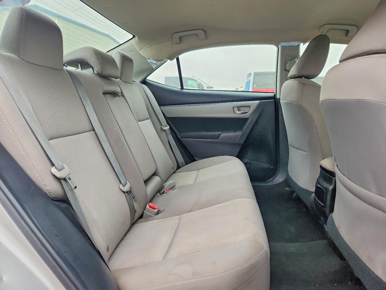 2015 TOYOTA COROLLA