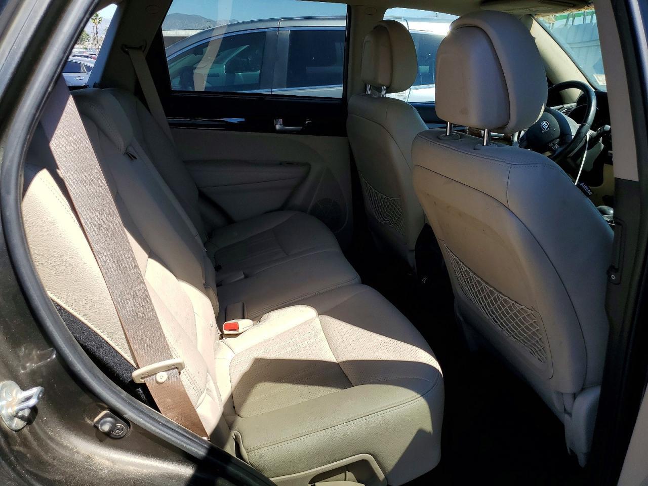 2014 KIA SORENTO