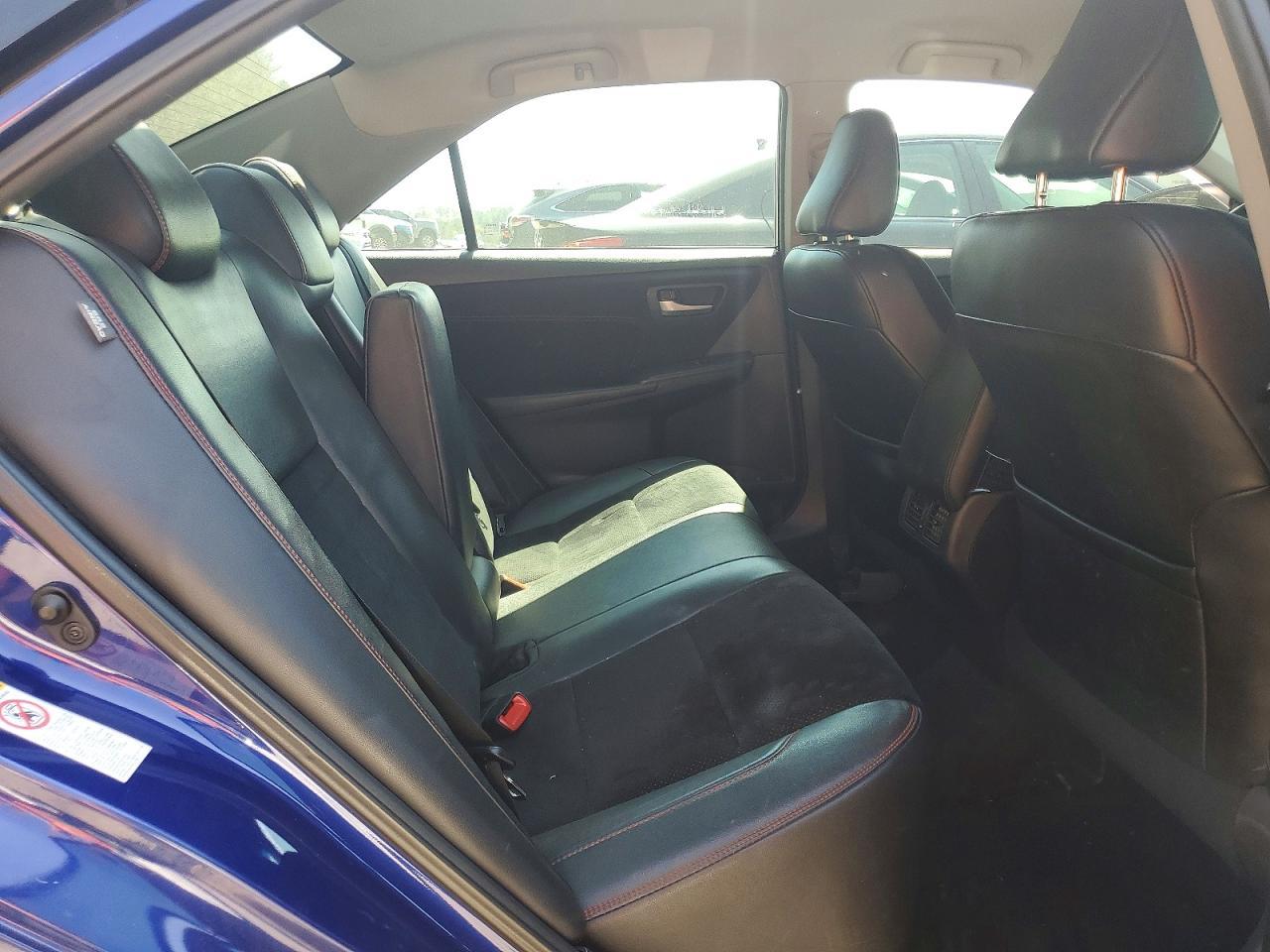 2015 TOYOTA CAMRY