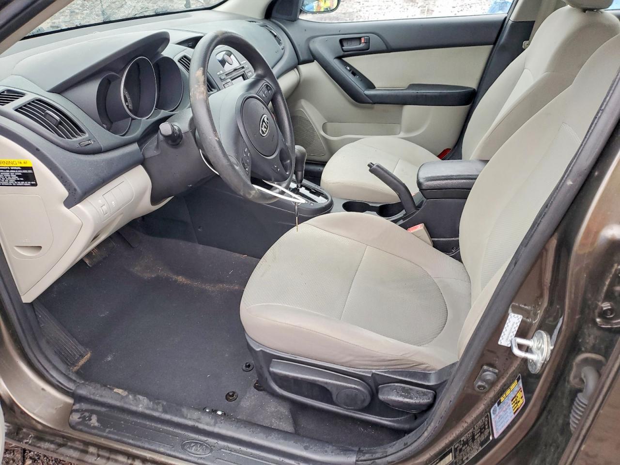2010 KIA FORTE