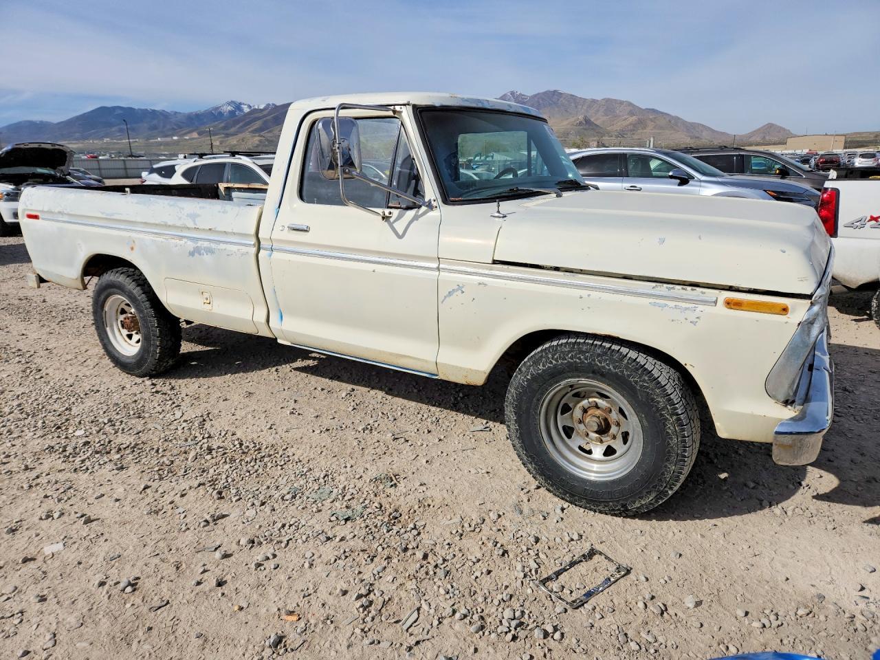 1973 FORD F-250