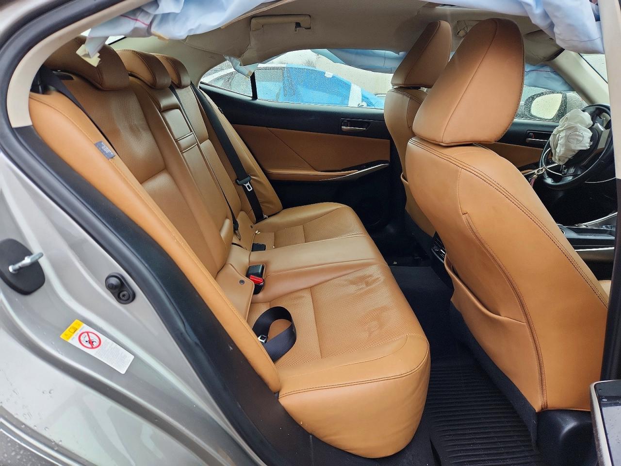 2017 LEXUS IS 300