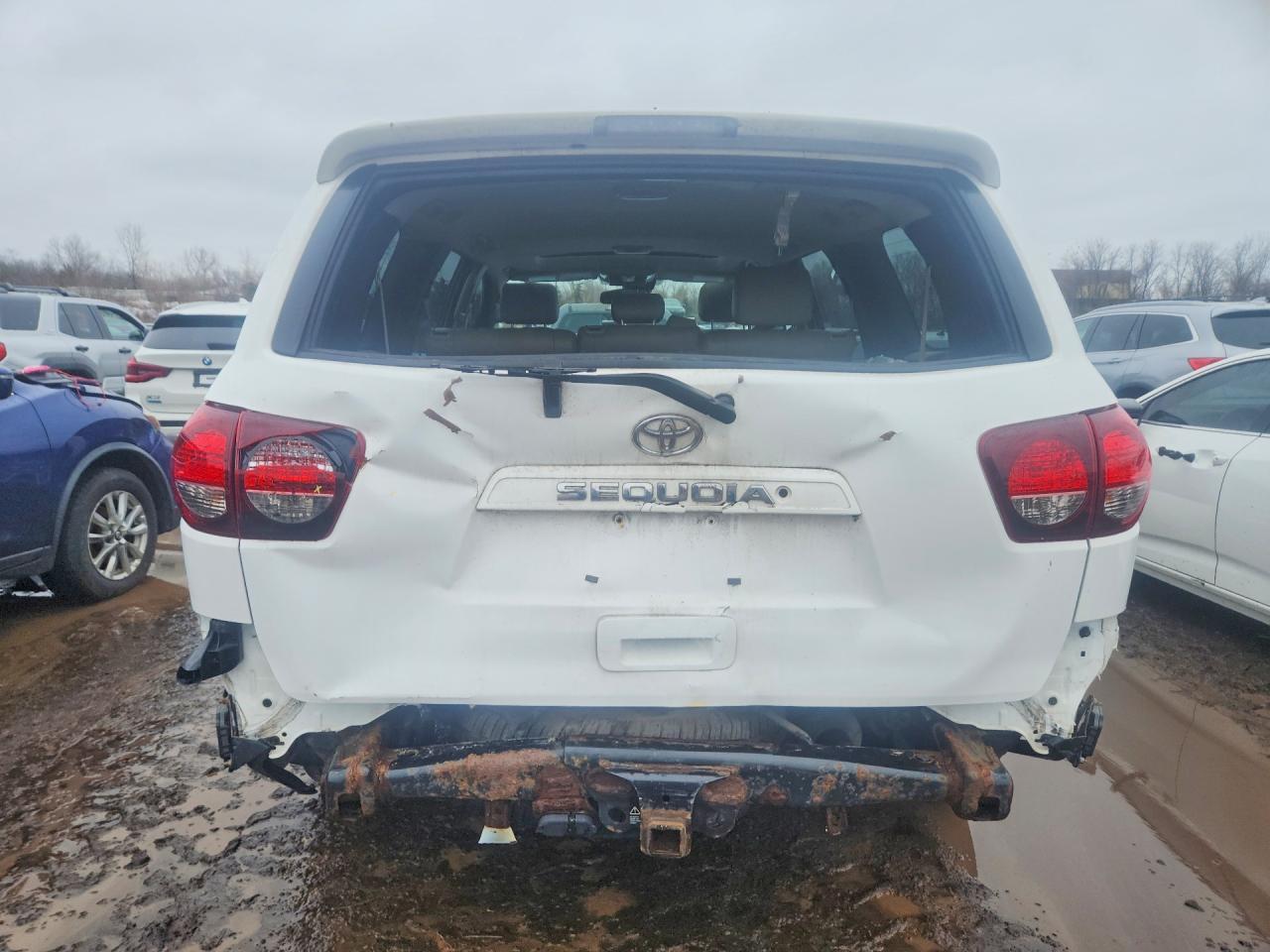 2018 TOYOTA Sequoia