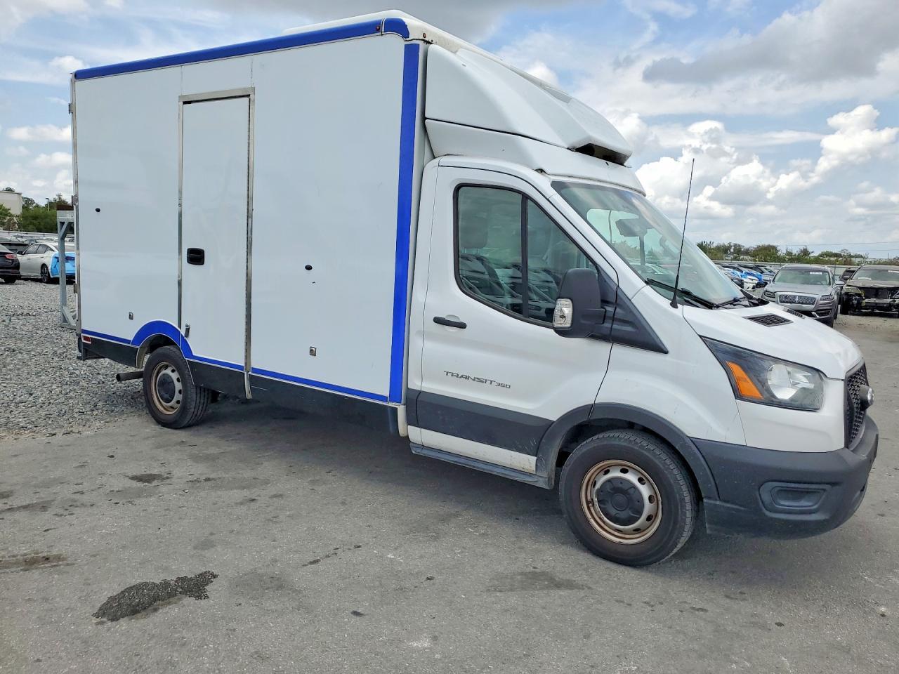2021 FORD Transit