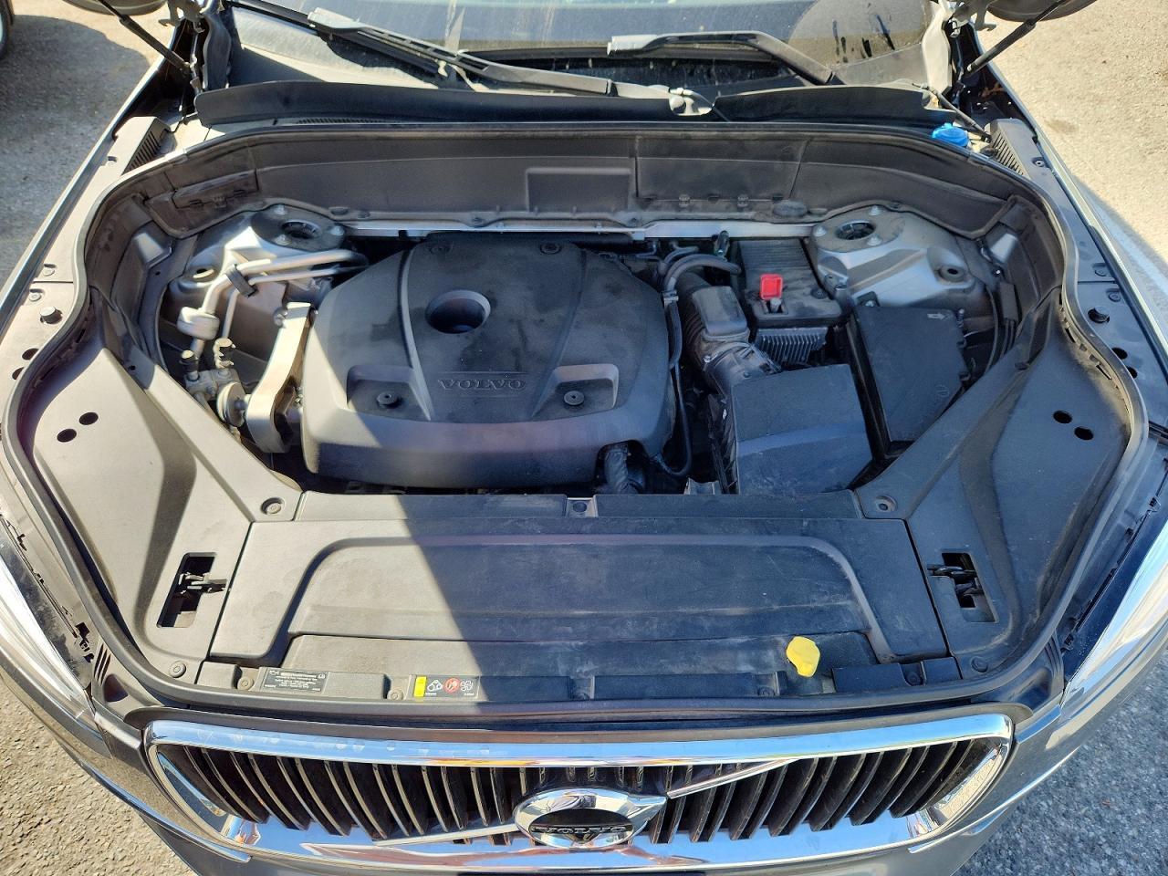 2016 VOLVO XC90