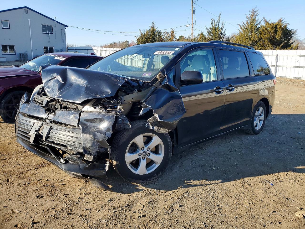 2018 TOYOTA SIENNA