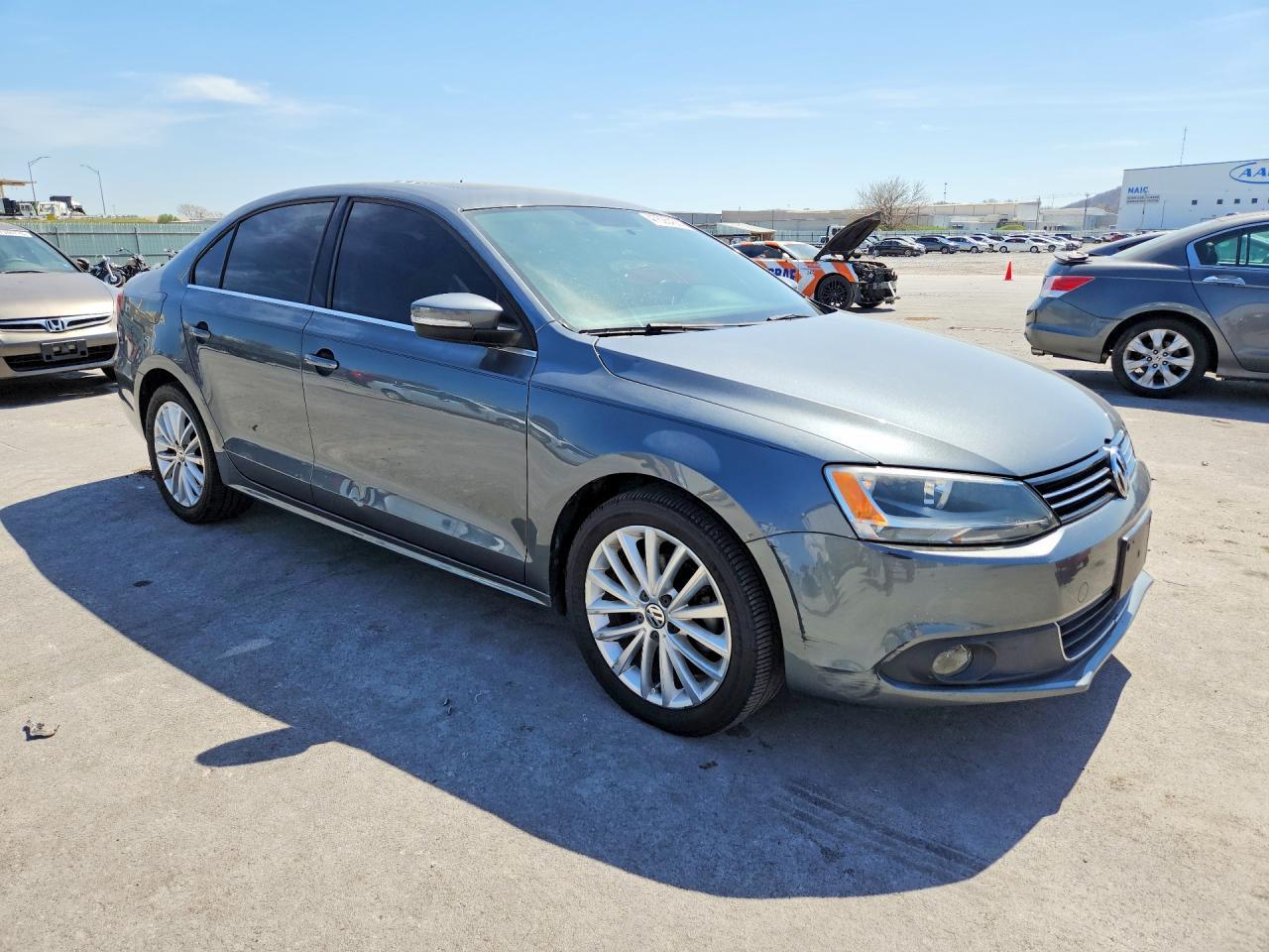 2013 VOLKSWAGEN JETTA