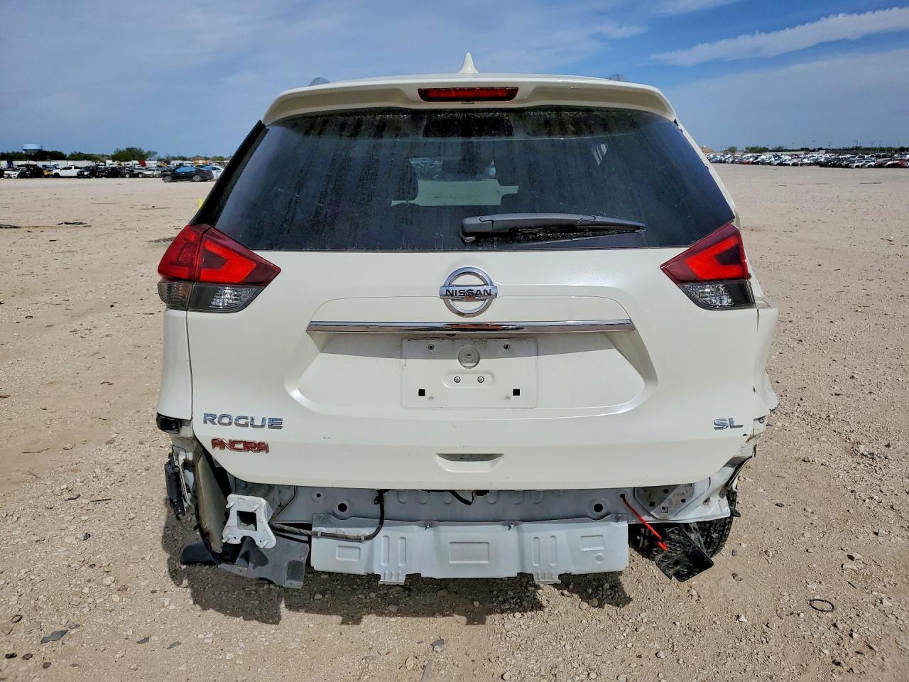 2018 NISSAN ROGUE