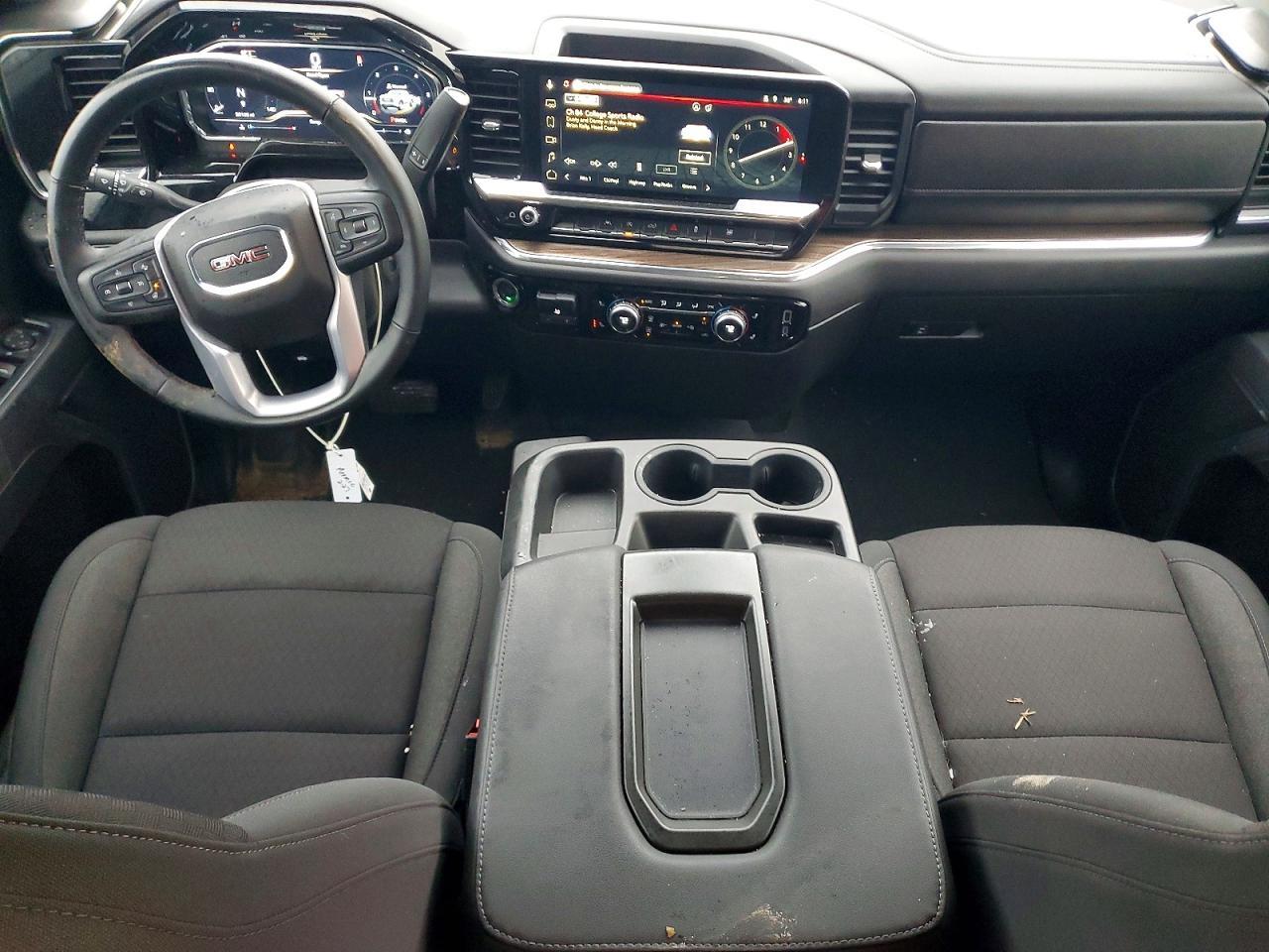 2025 GMC Sierra