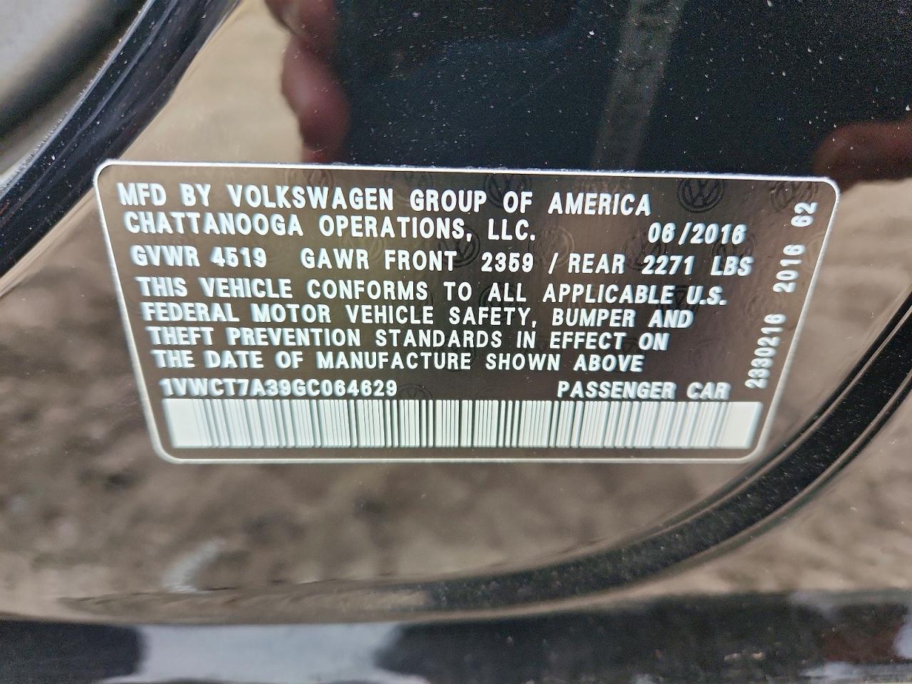 2016 VOLKSWAGEN Passat