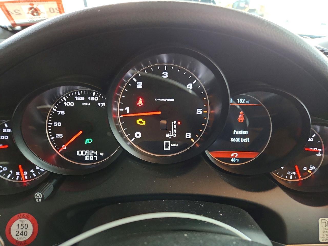 2014 PORSCHE CAYENNE