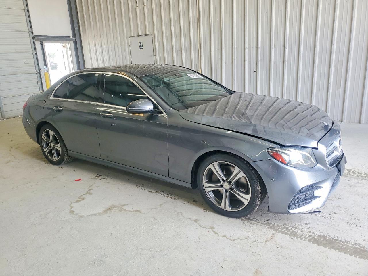 2017 MERCEDES-BENZ E-Class
