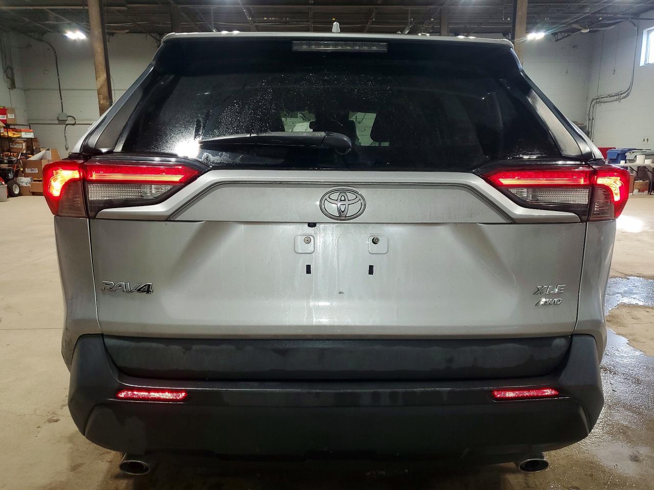 2019 TOYOTA RAV4