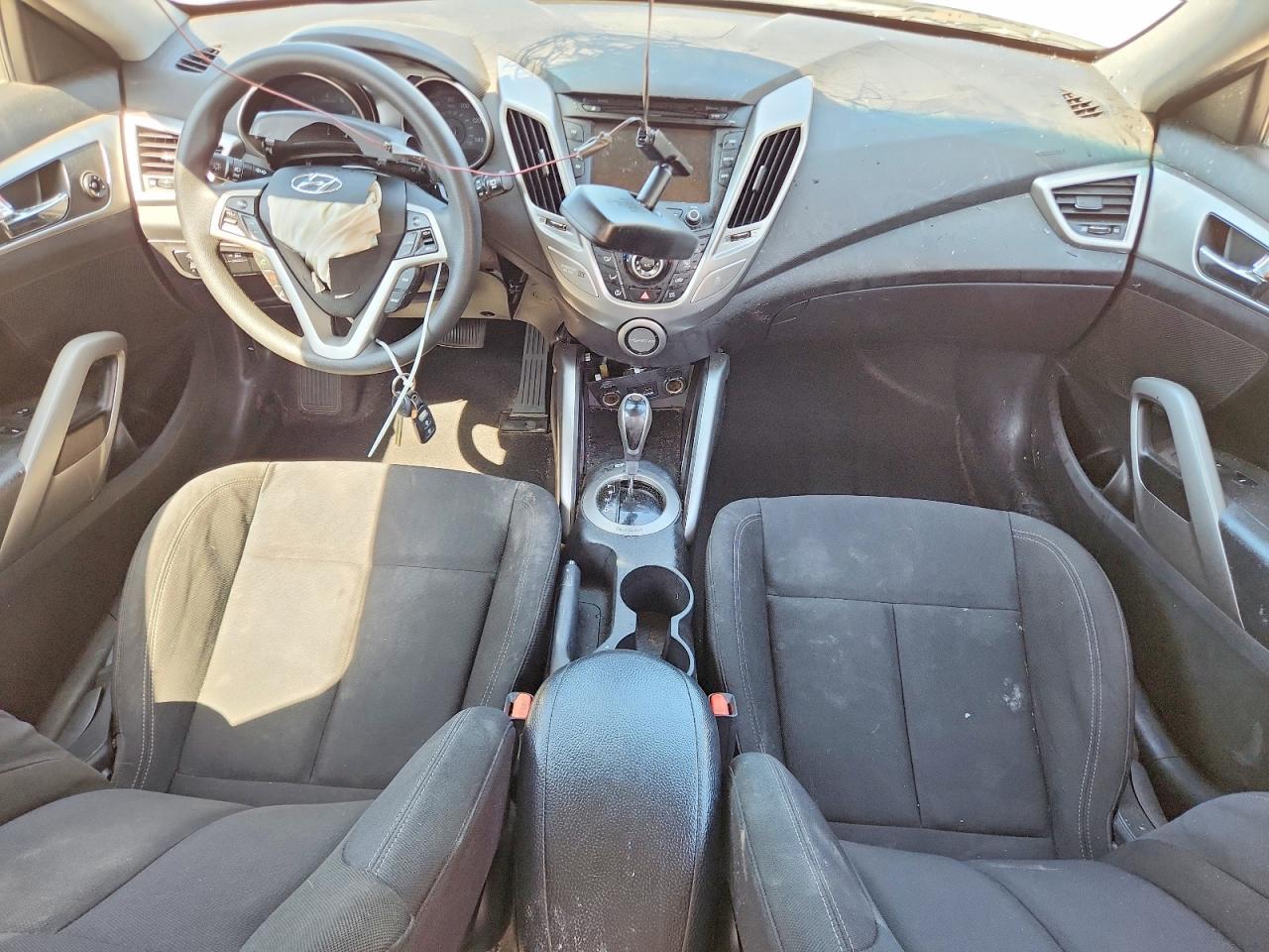 2013 HYUNDAI VELOSTER