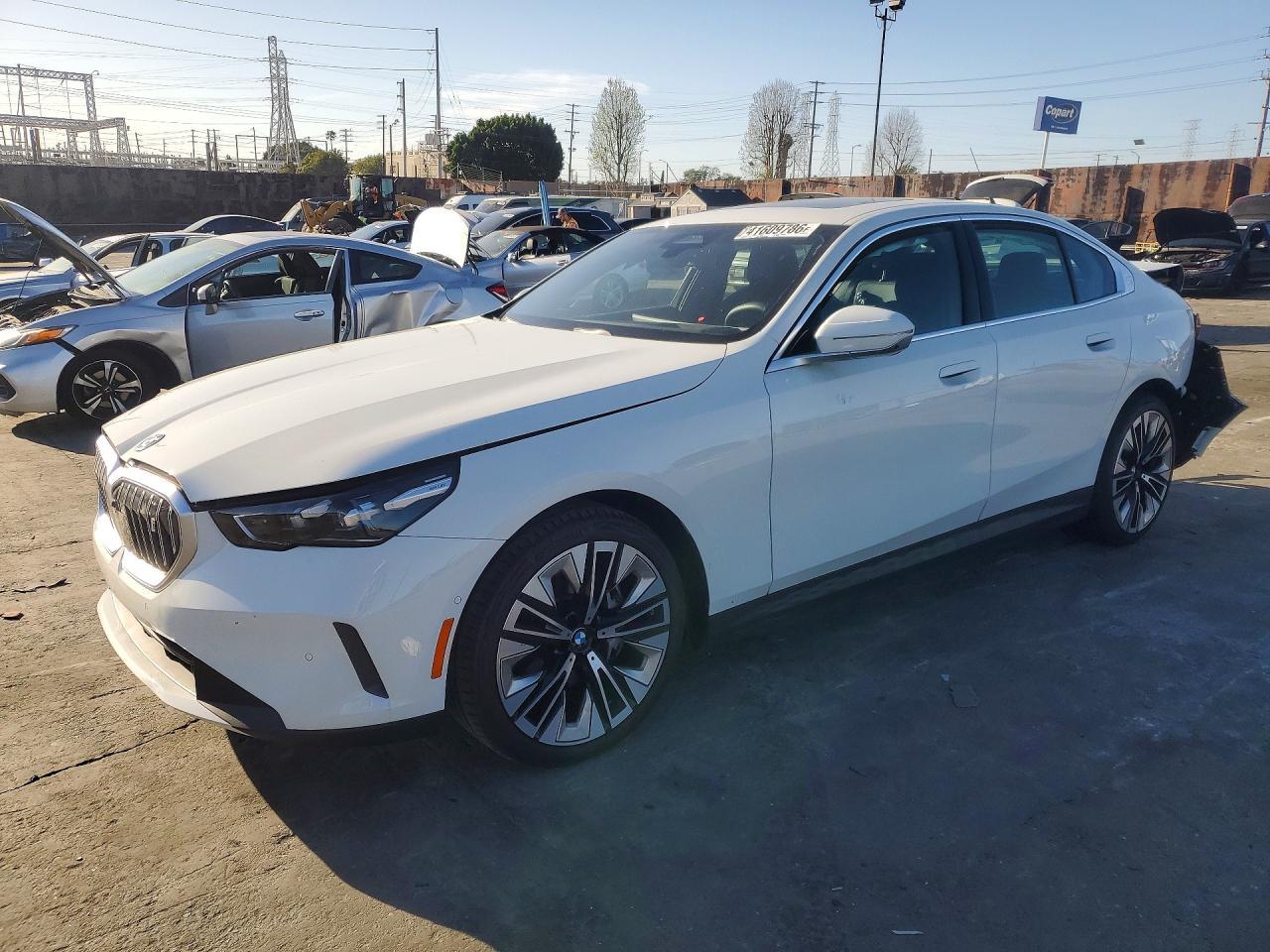 2026 BMW i5