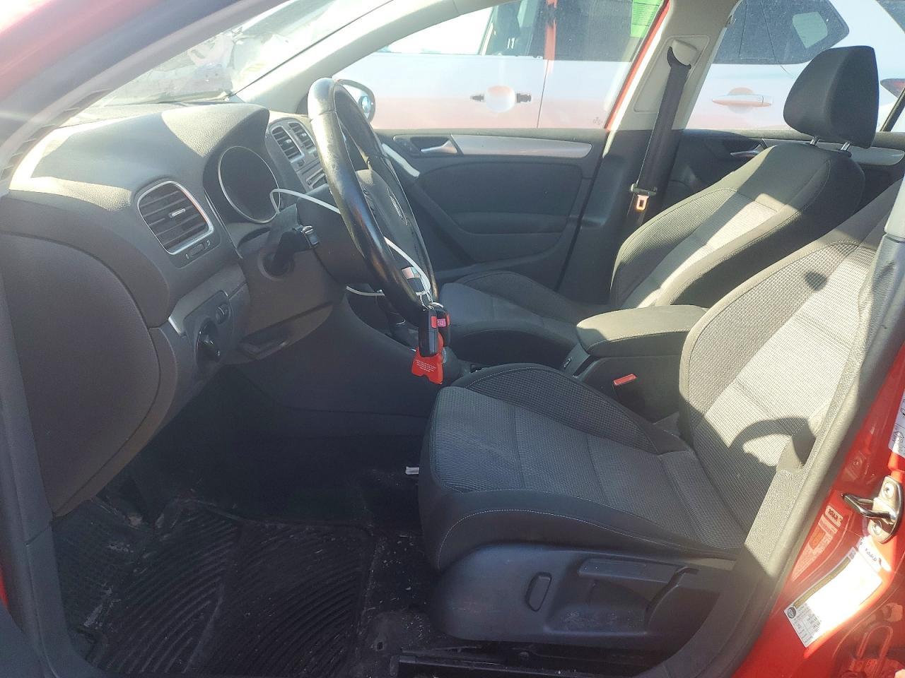 2013 VOLKSWAGEN GOLF